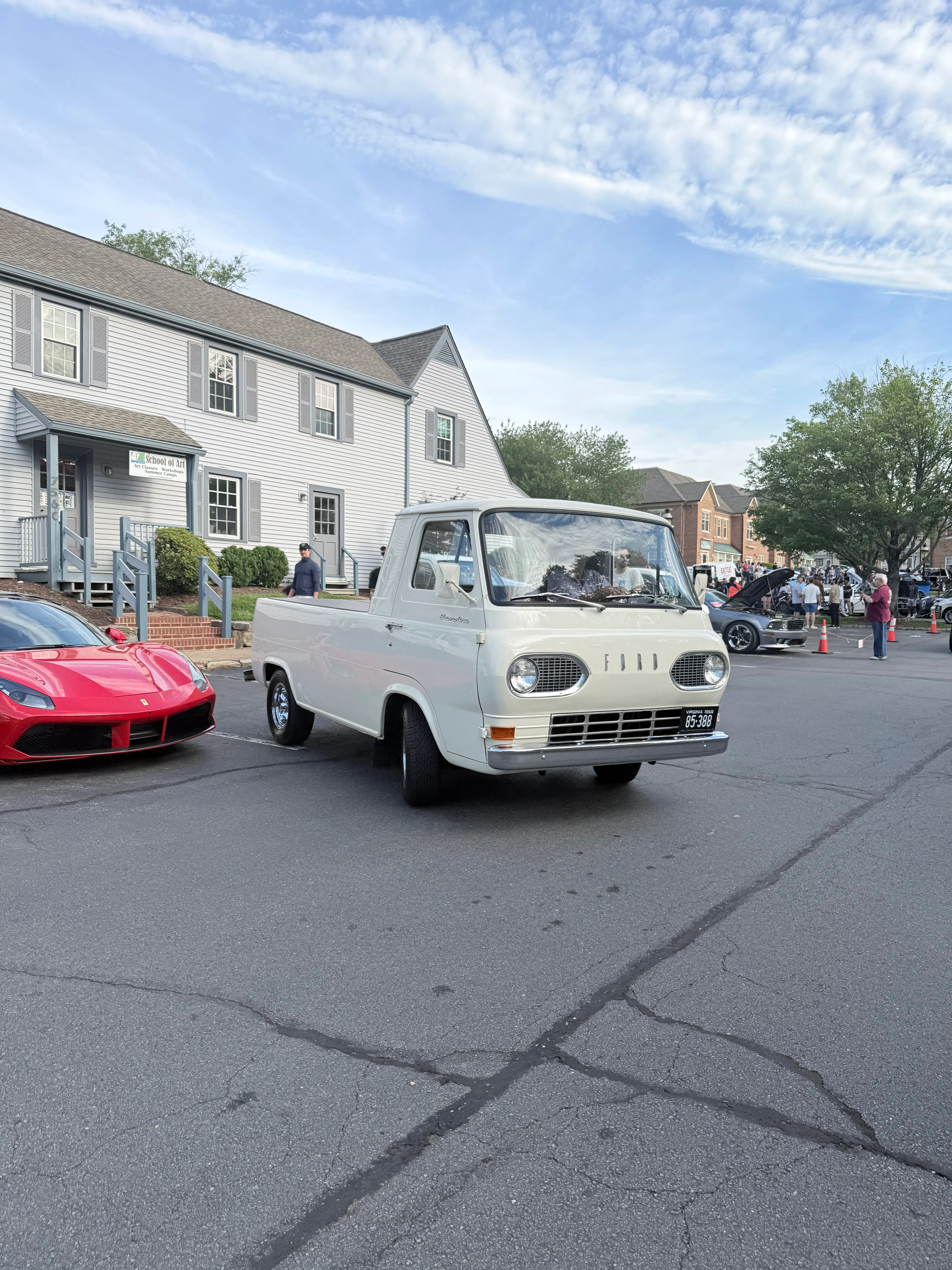 Ford C100 spotted in Great Falls