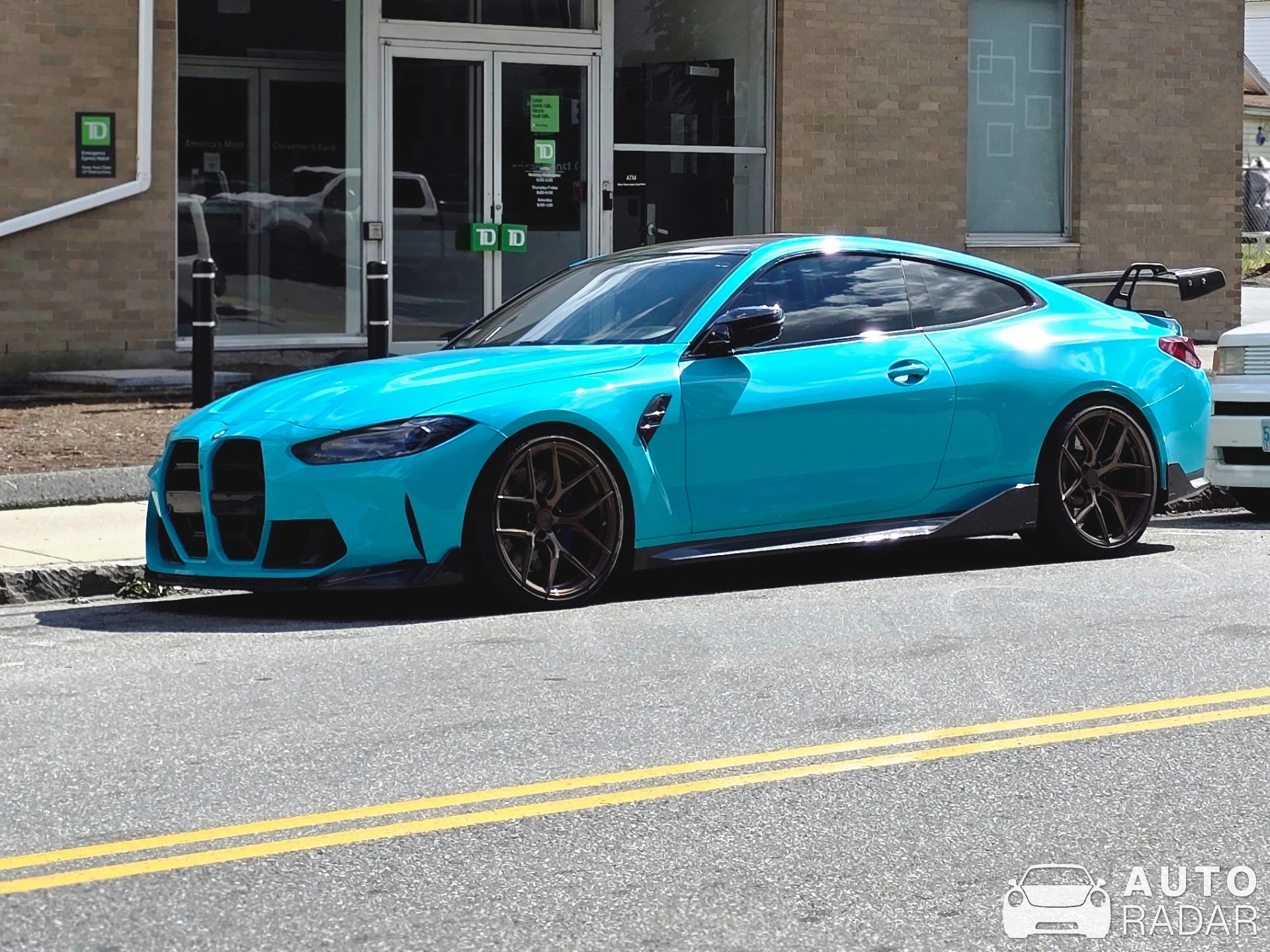 BMW M4 G82 Coupé Competition spotted in Newington