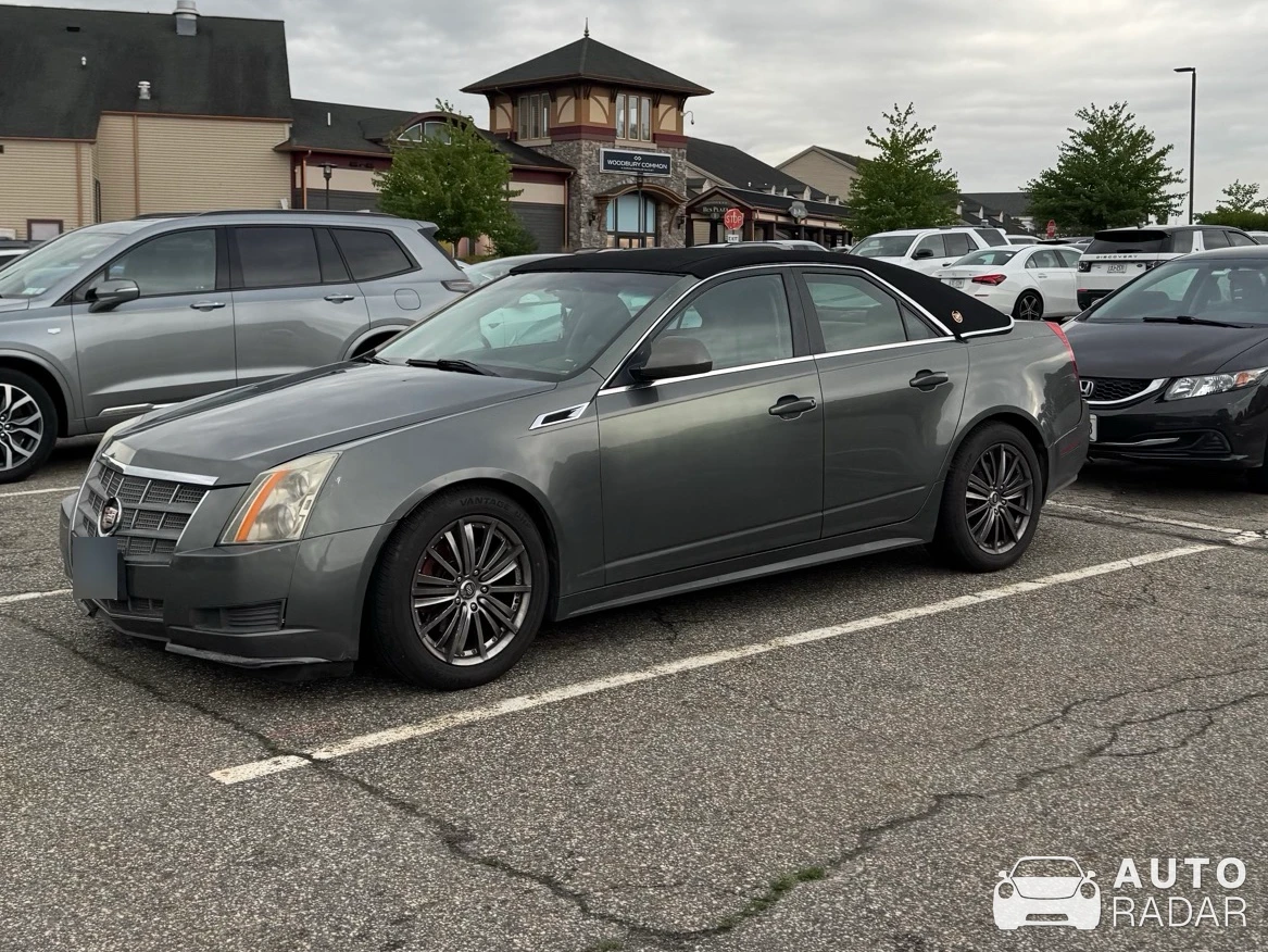 Cadillac CTS spotted in Woodbury