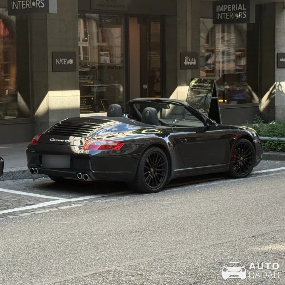 Porsche 997 Carrera 4S Cabriolet spotted in Zürich