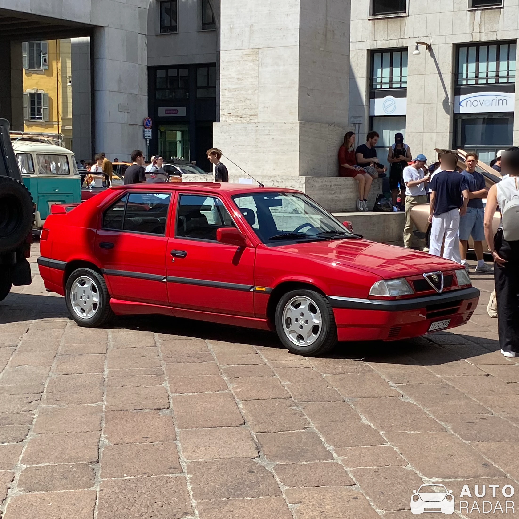 Alfa Romeo 164 spotted in Milano