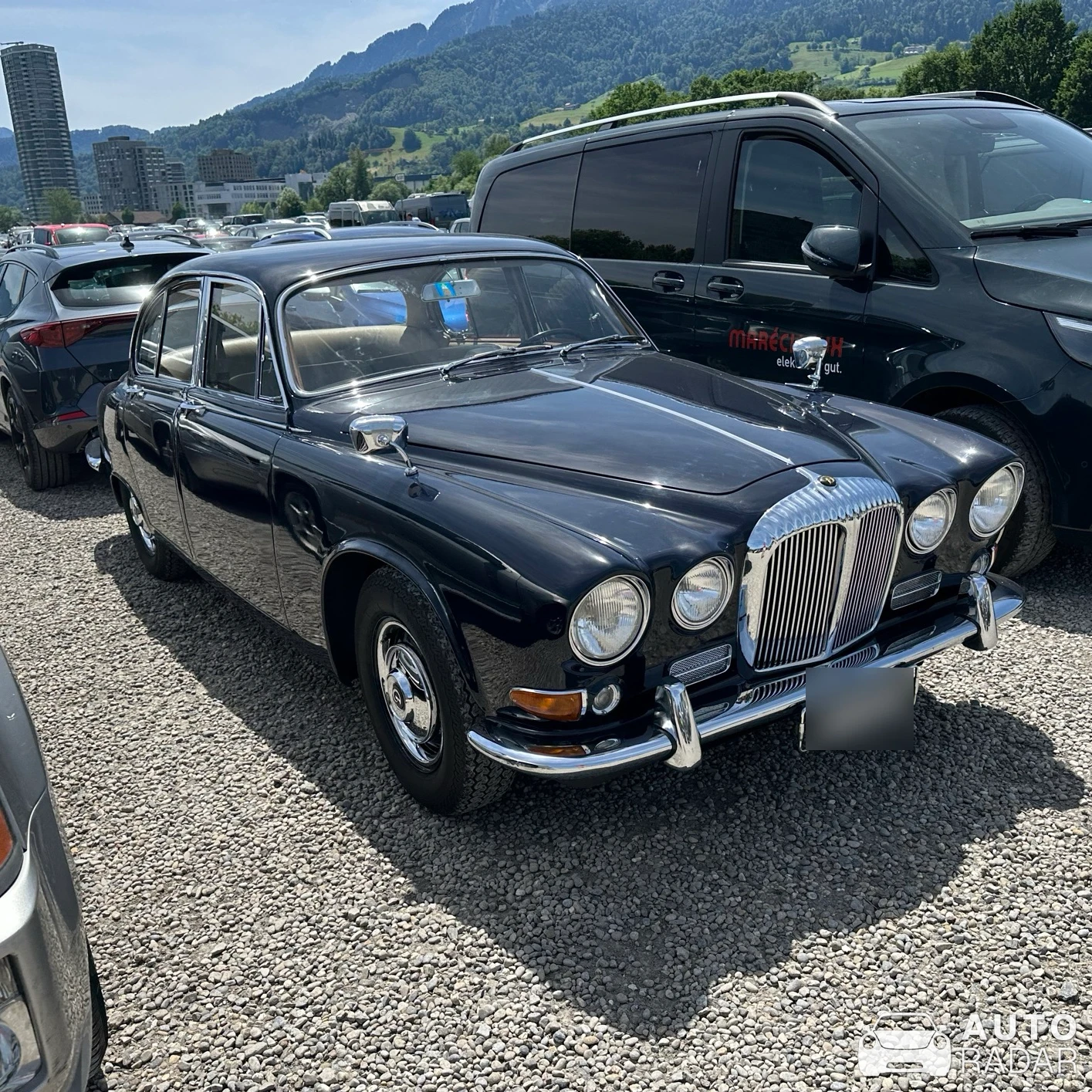Daimler Sovereign spotted in Luzern
