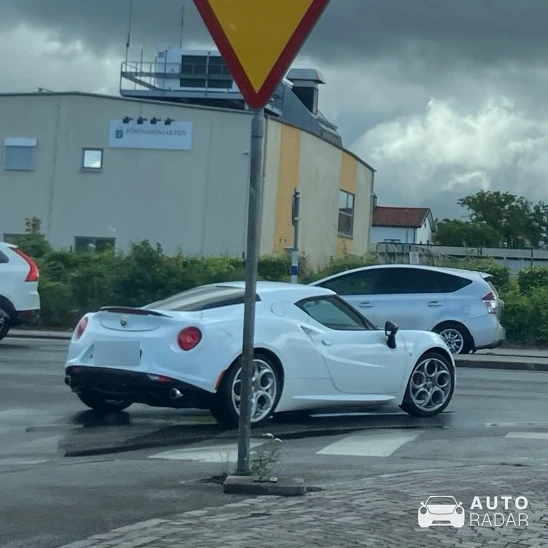 Alfa Romeo 4C Coupé spotted in Visby