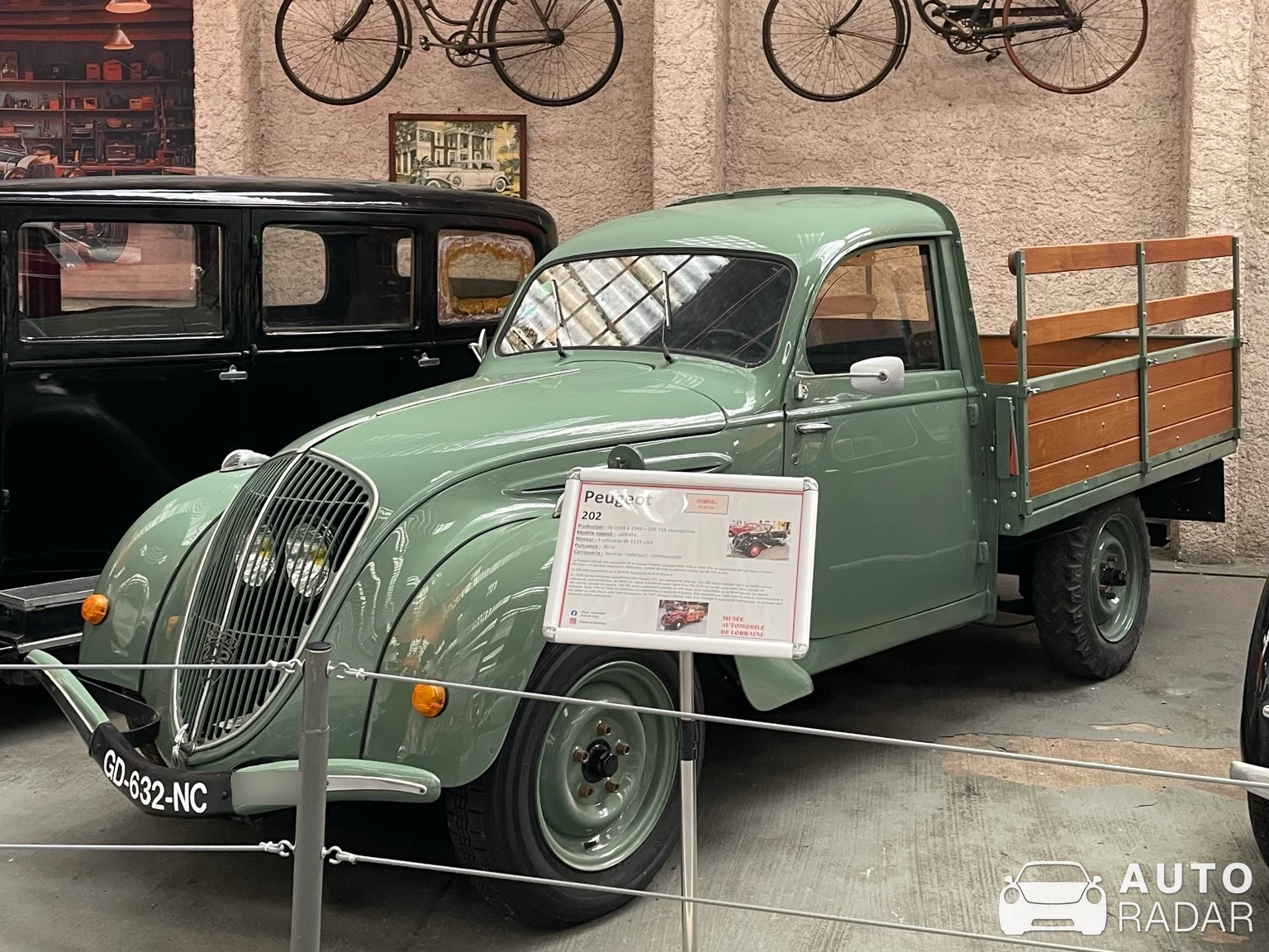Peugeot 202 spotted in Bois-de-Haye