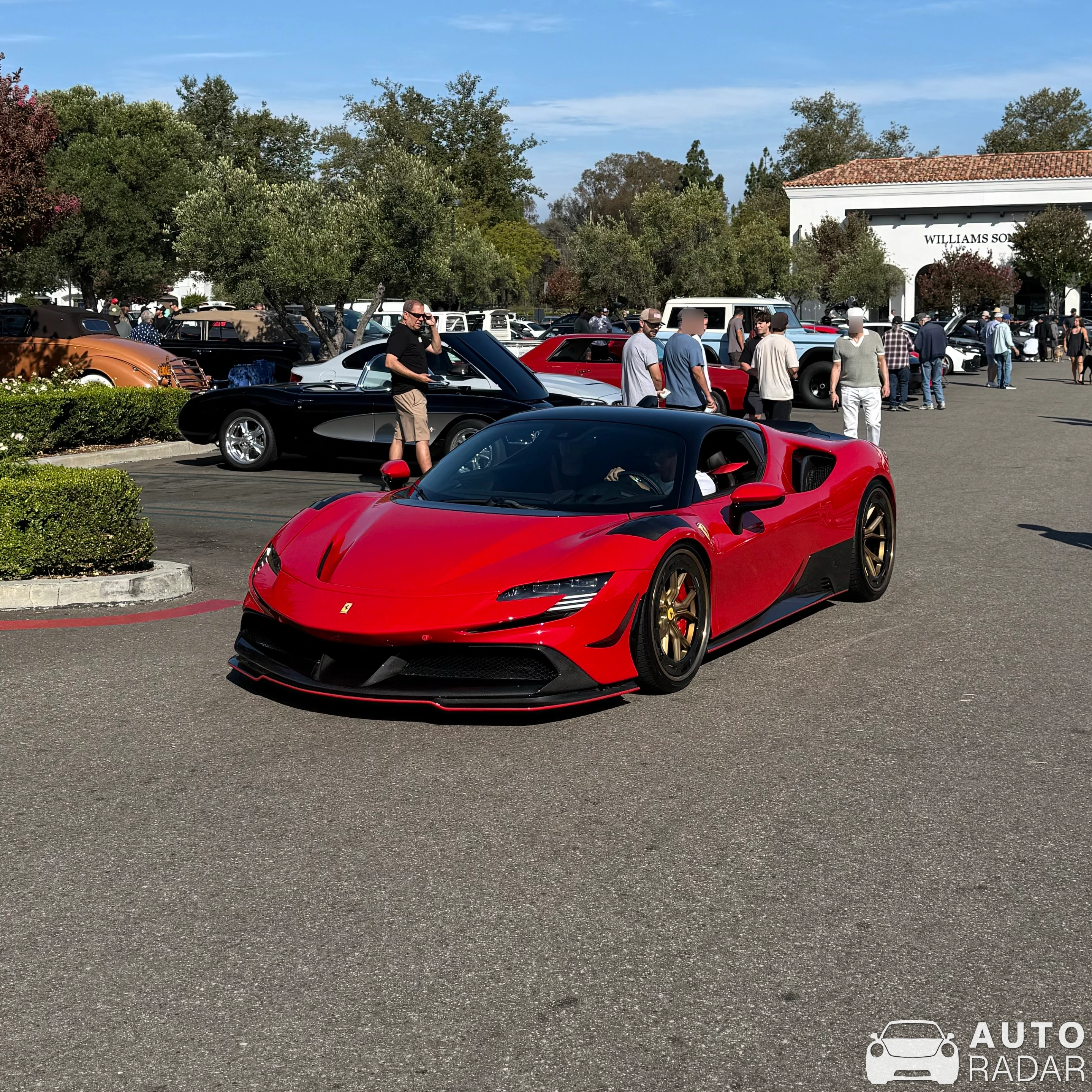 Ferrari SF90 Stradale spotted in Thousand Oaks