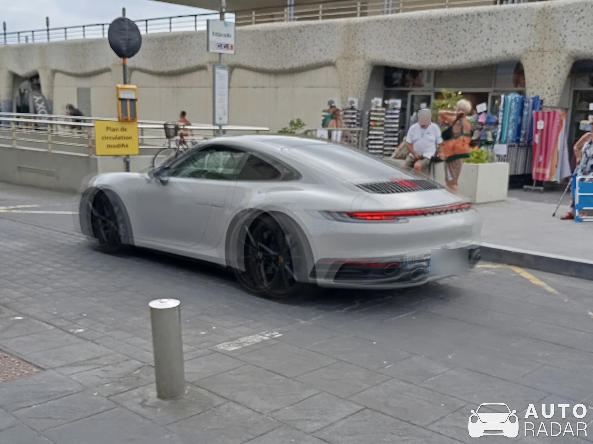 Porsche 992 Carrera MkI spotted in Saint-Vincent-de-Tyrosse