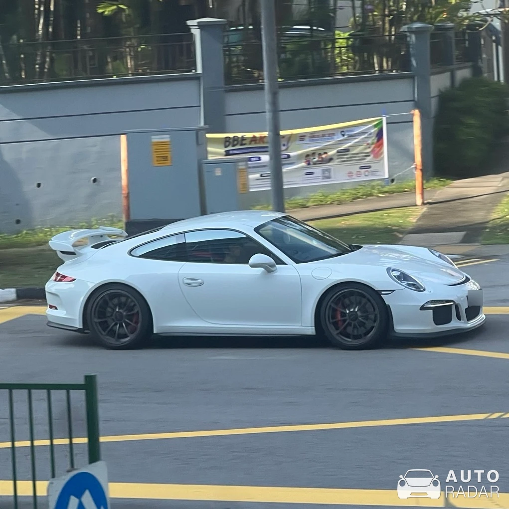 Porsche 991 GT3 MkI spotted in Singapore