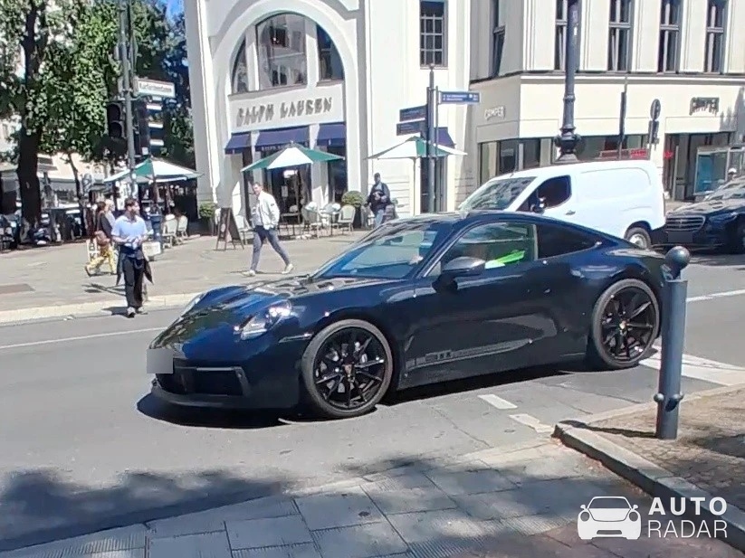 Porsche 992 Carrera MkI spotted in Berliini