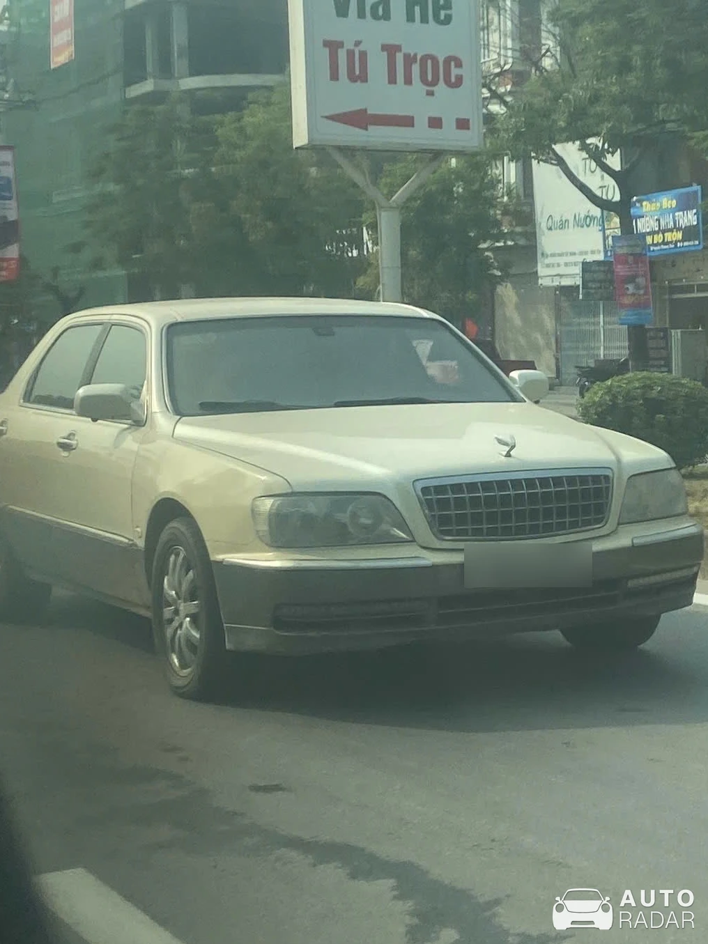 Hyundai Centennial JS350 spotted in Vĩnh Phúc