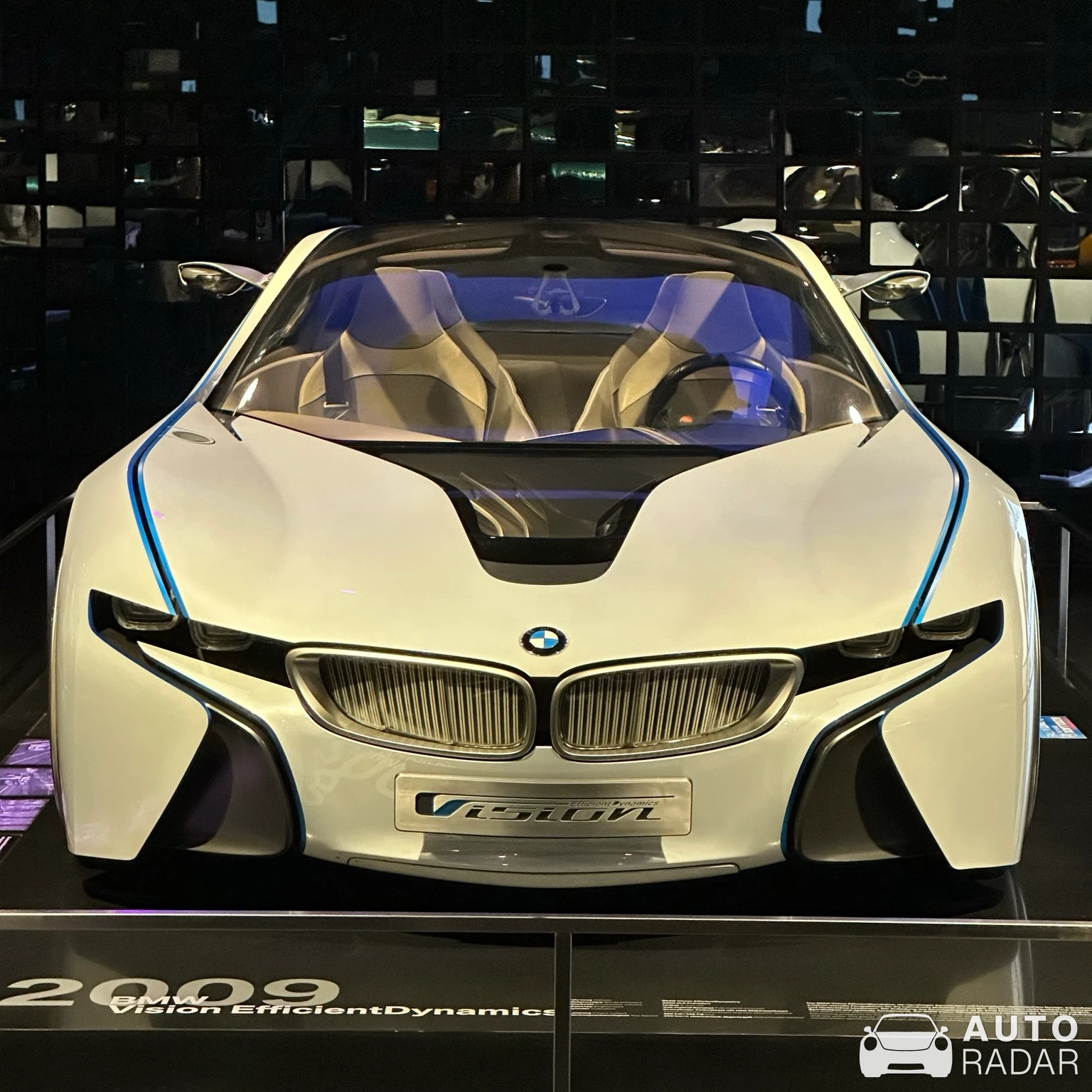 BMW Vision EfficientDynamics spotted in München