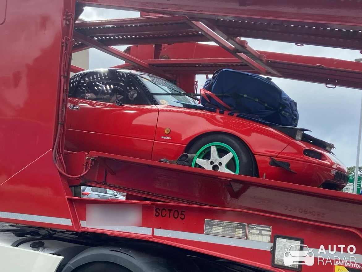Mazda MX-5 NA spotted in Welshpool