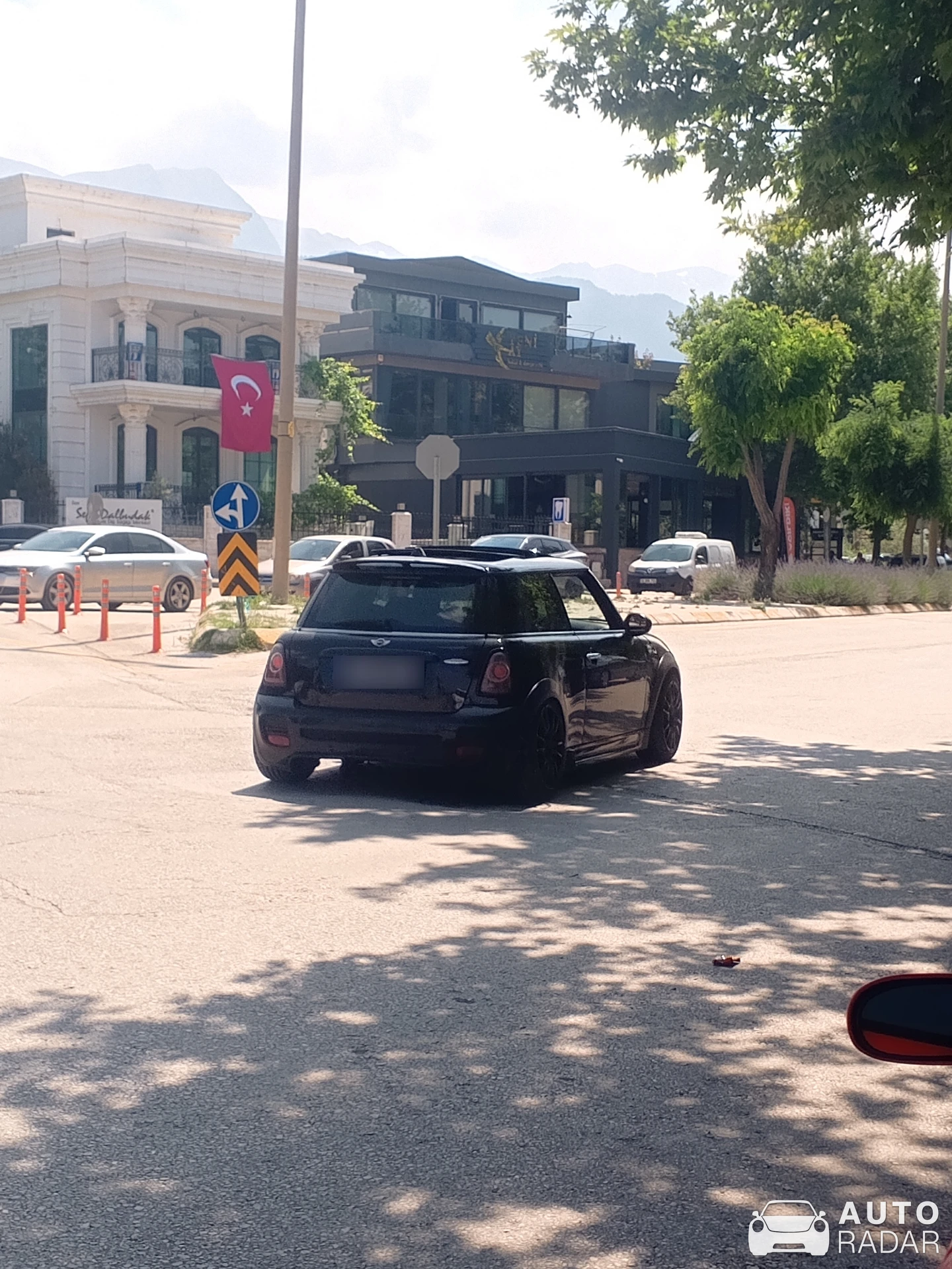 Mini R56 John Cooper Works Cabriolet spotted in Merkezefendi