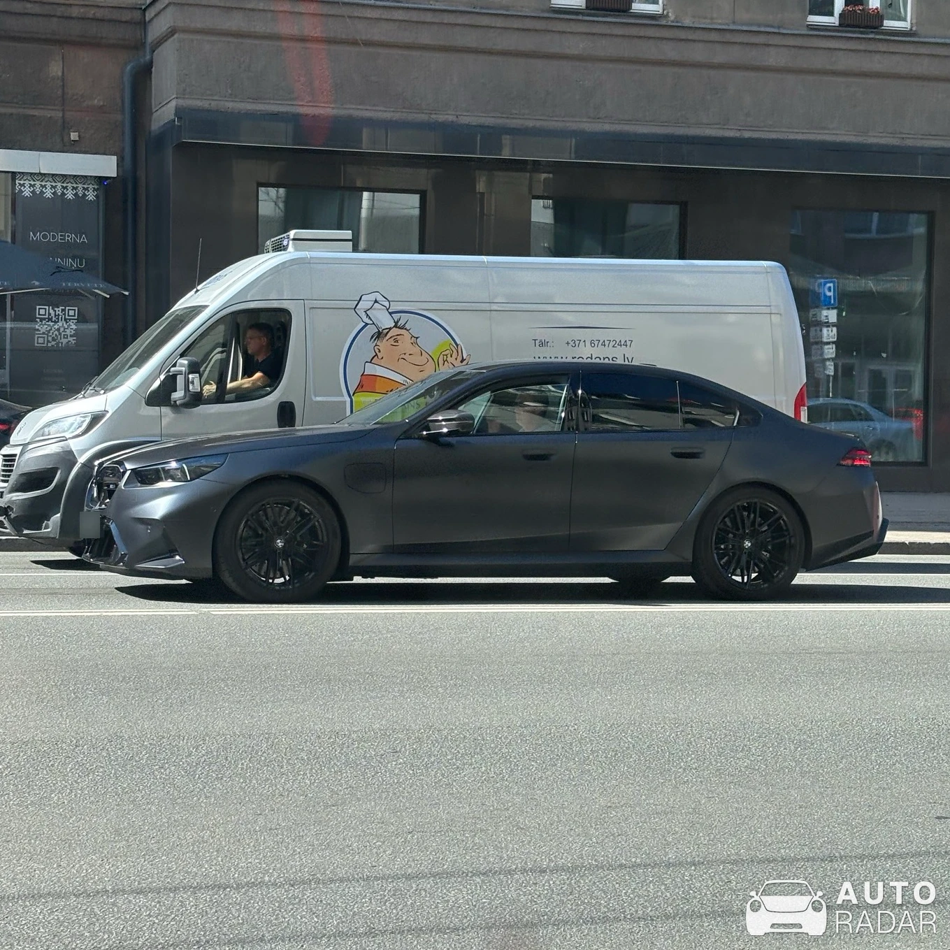 BMW M5 G90 spotted in Riika