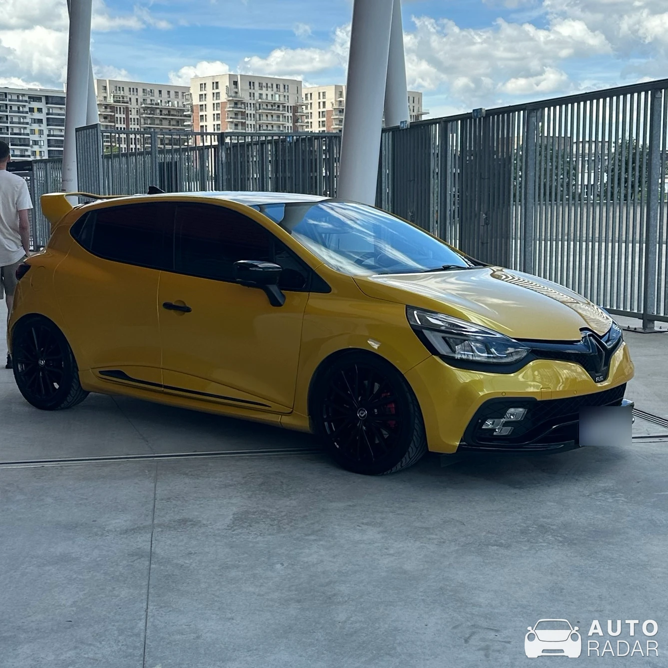 Renault Clio RS Cup IV spotted in București