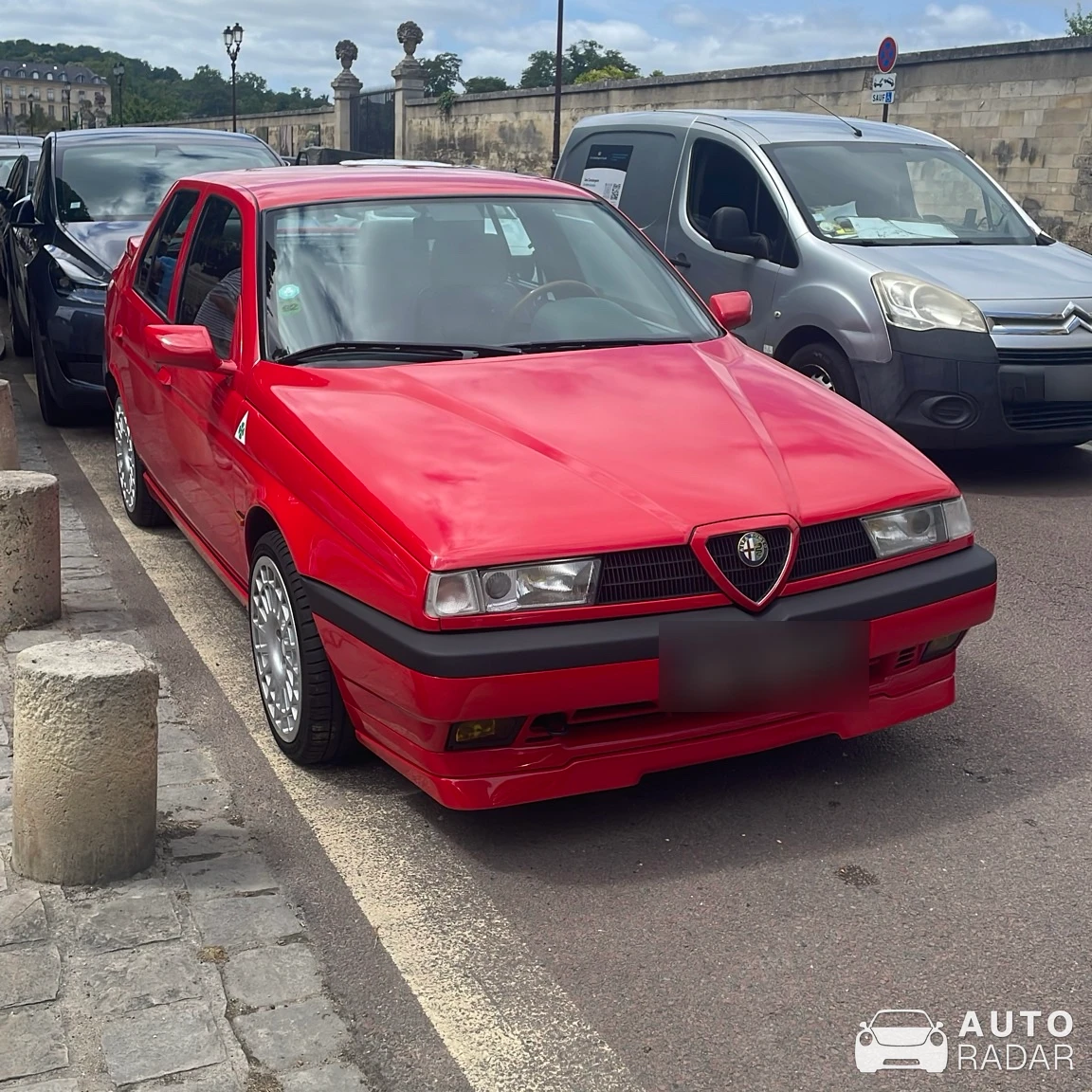 Alfa Romeo 164 Q4 spotted in Versailles