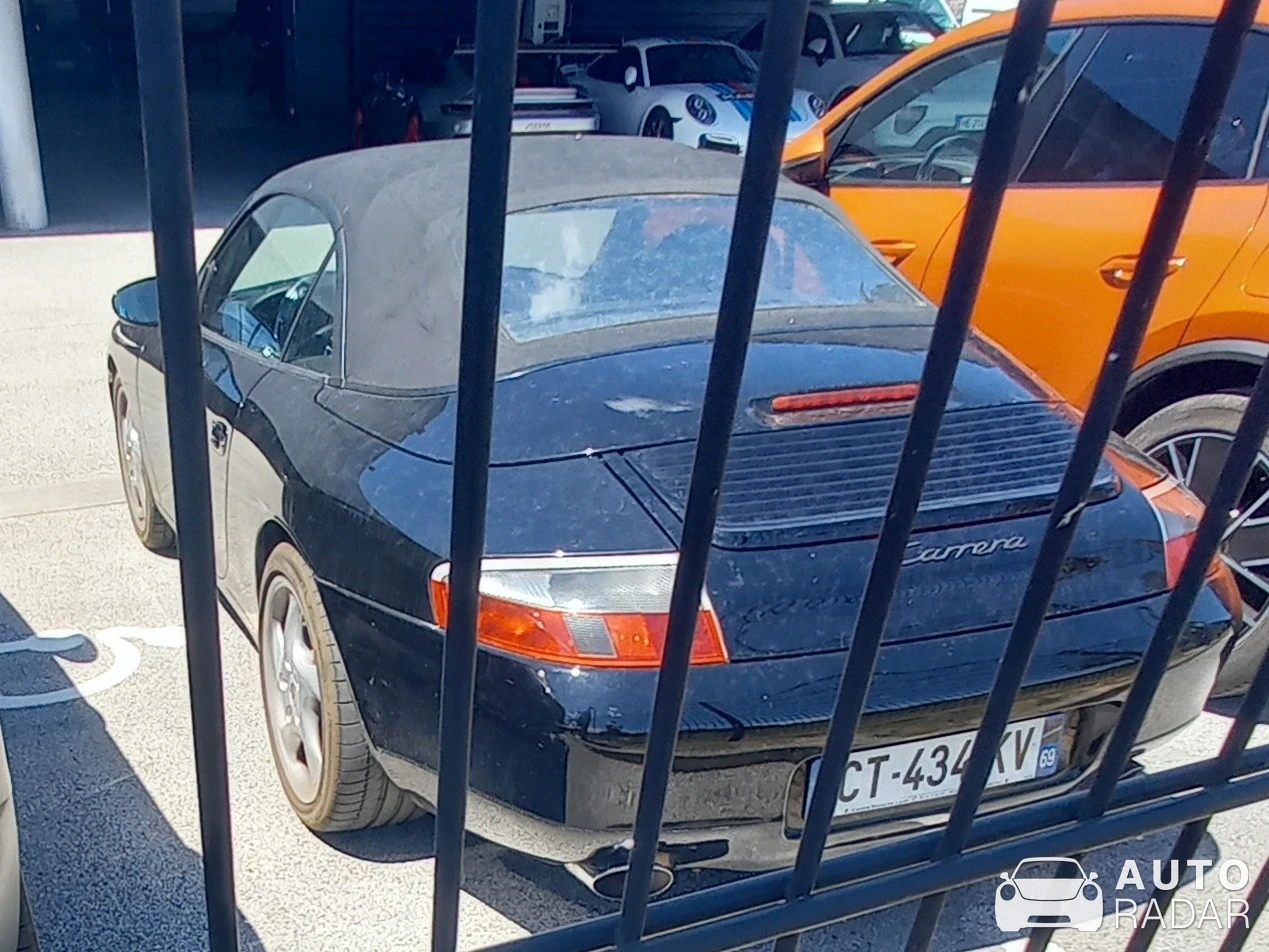 Porsche 996 Carrera Cabriolet spotted in Sillingy