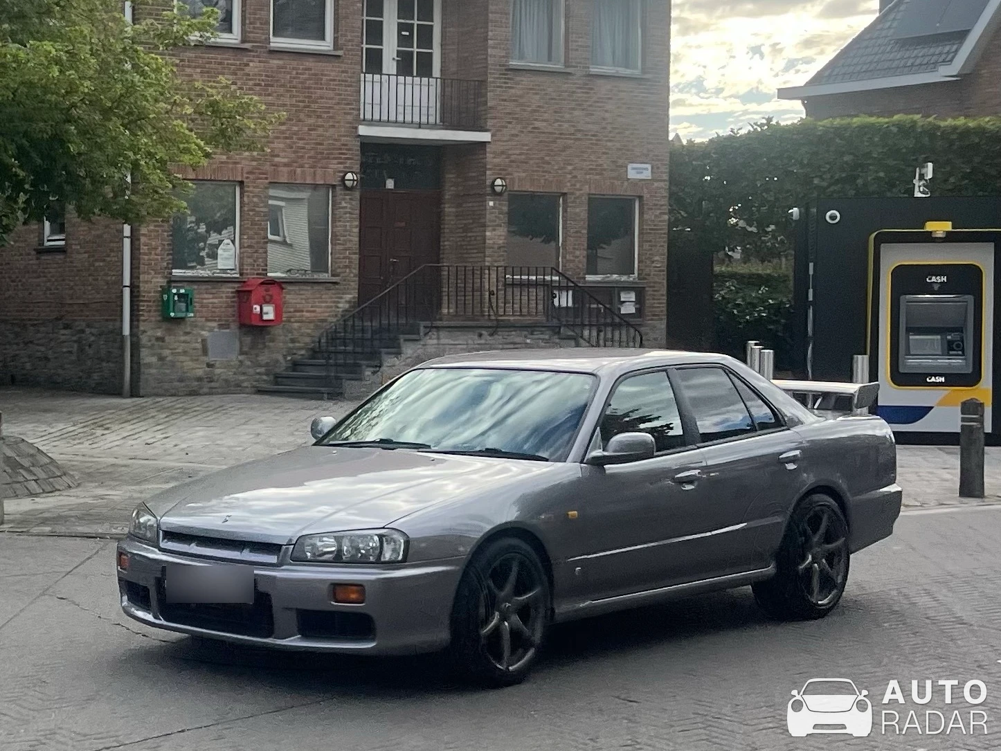 Nissan Skyline R34 GT-T spotted in Oostende