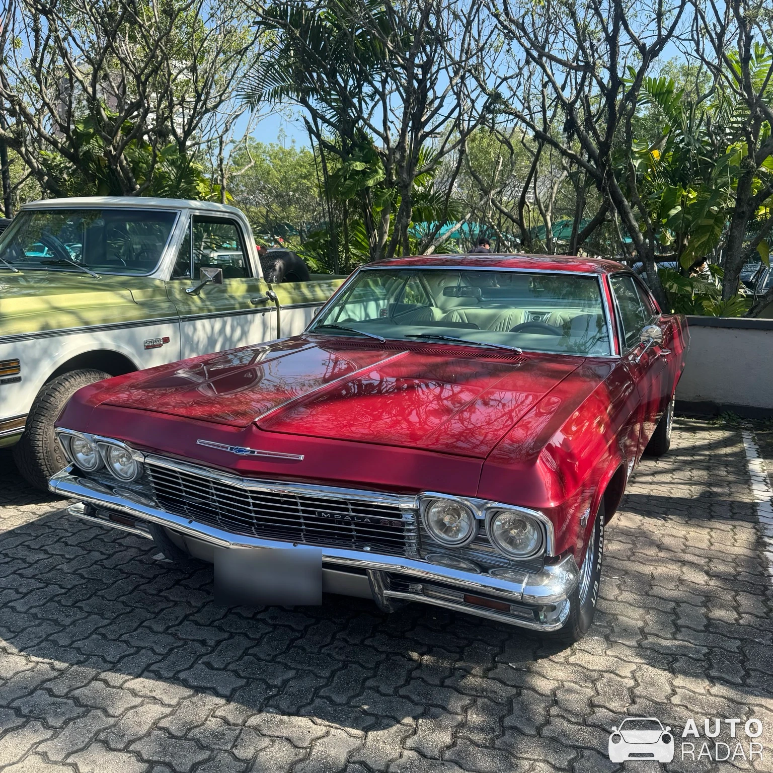Chevrolet Impala SS spotted in Rio de Janeiro