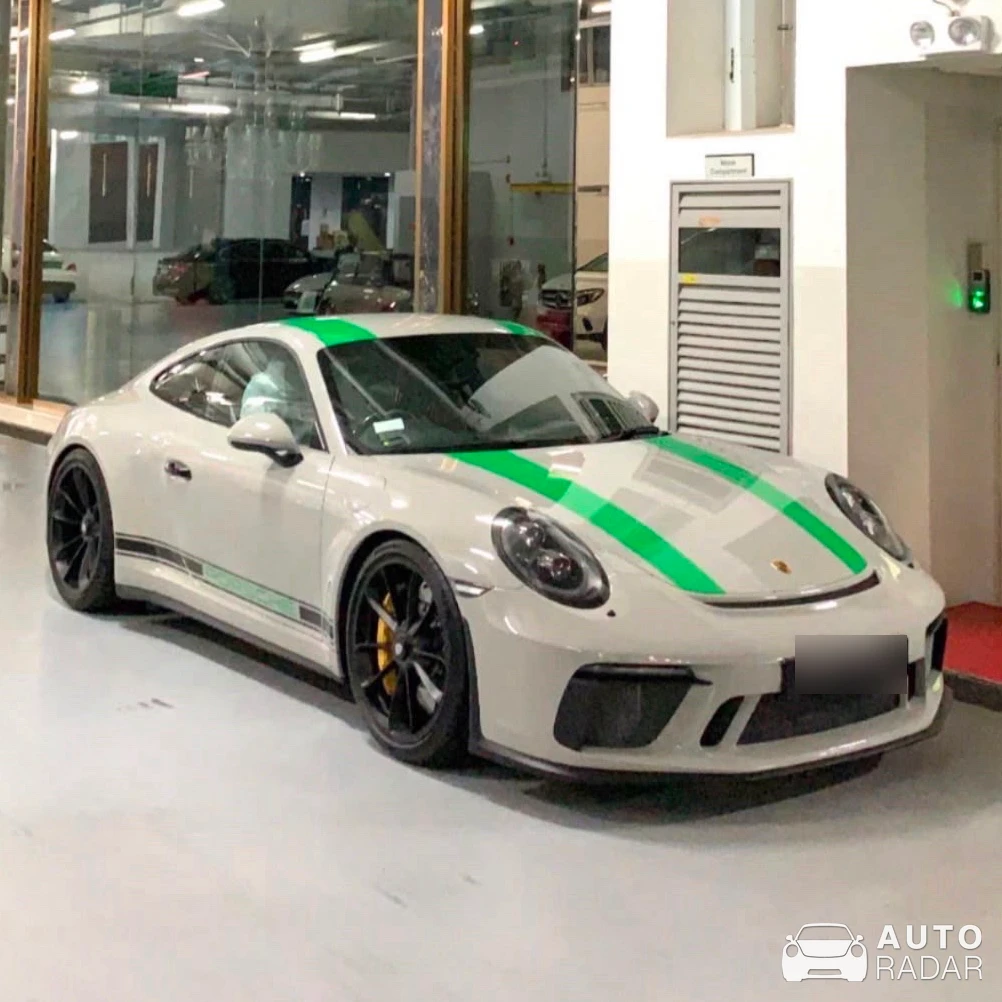 Porsche 991 GT3 Touring spotted in Singapore