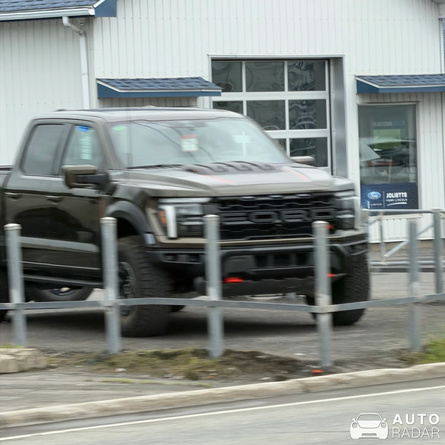 Ford F-150 Raptor R spotted in Notre-Dame-des-Prairies