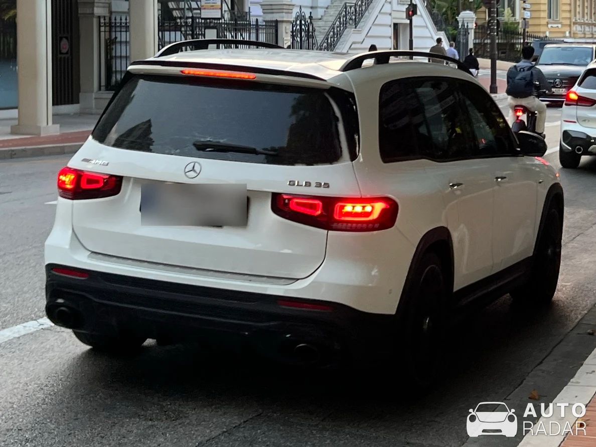 Mercedes-AMG GLB 35 spotted in Monaco