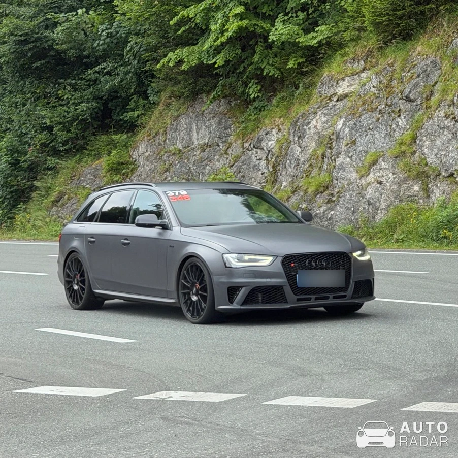 Audi RS4 Avant B8 spotted in Fuschl am See