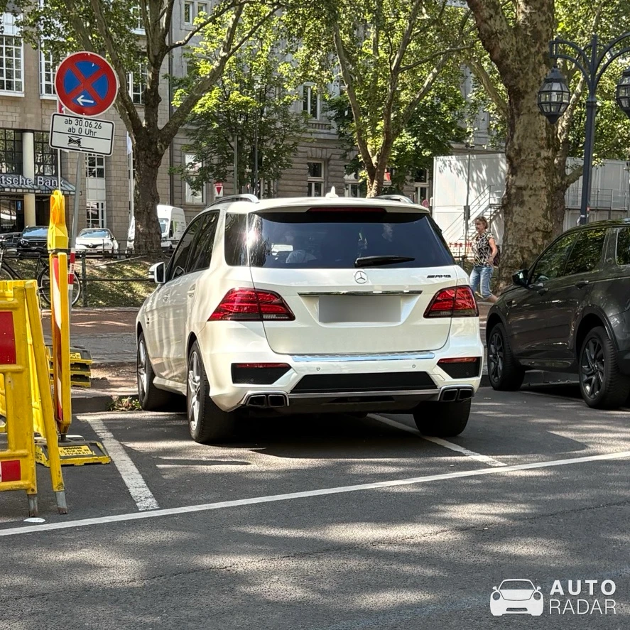 Mercedes-Benz ML 63 AMG W166 spotted in Düsseldorf