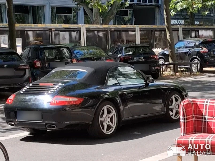 Porsche 997 Carrera S Cabriolet spotted in Berlin