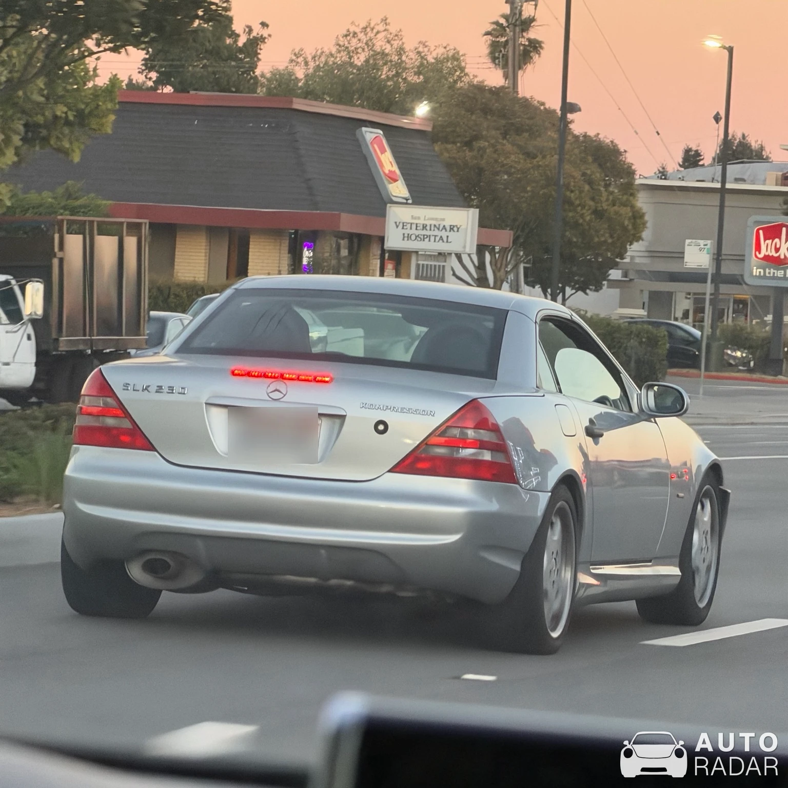 Mercedes-Benz SLK 230 Kompressor spotted in San Lorenzo