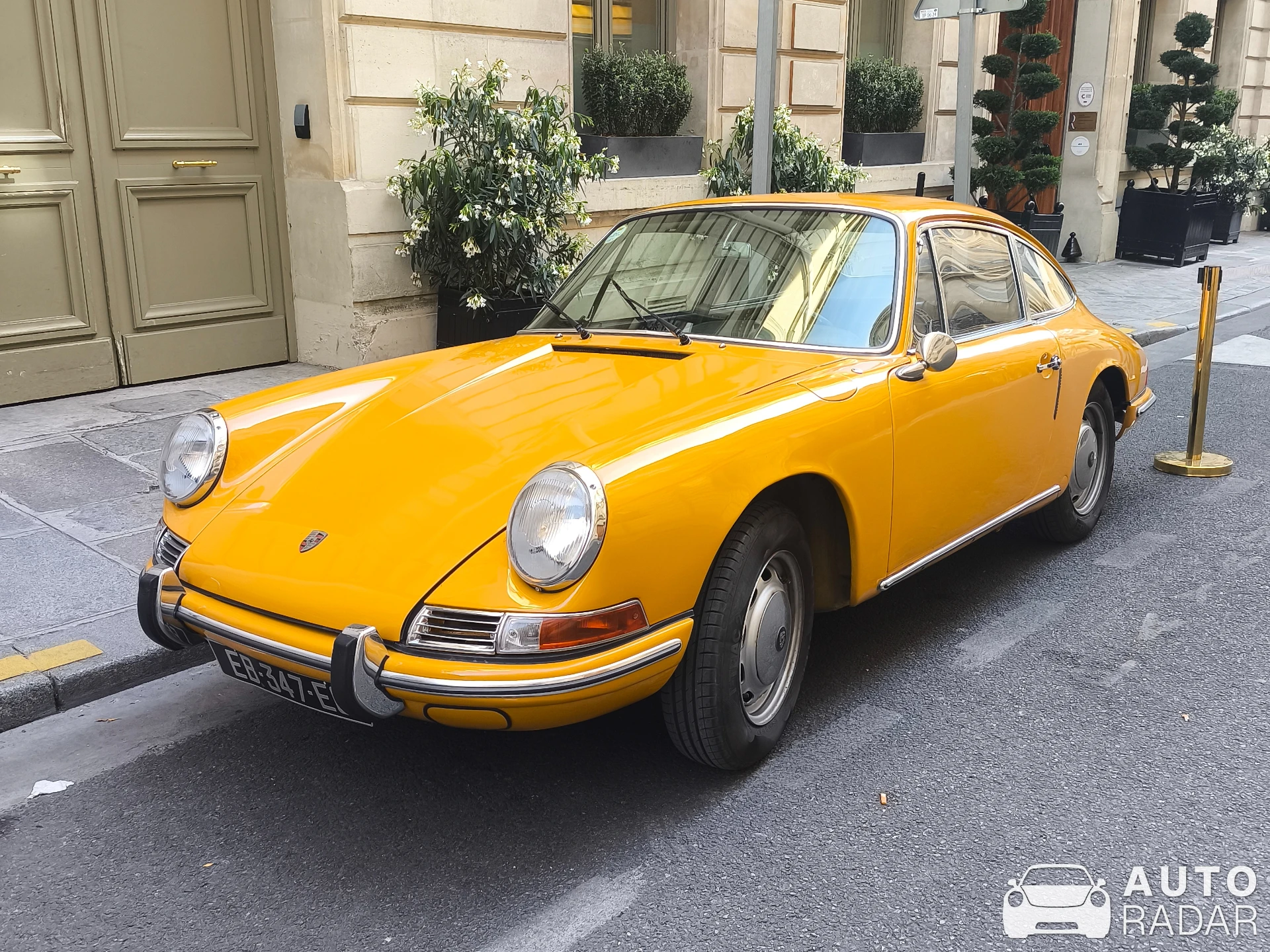 Porsche 912 spotted in Paris