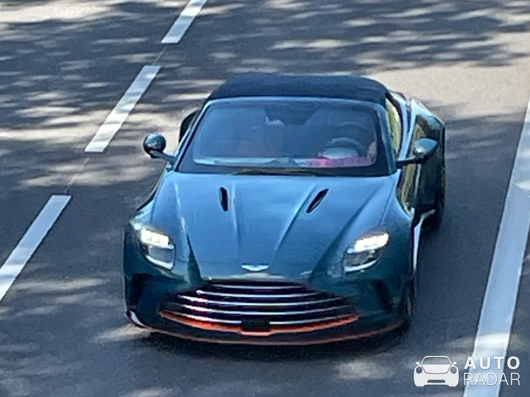 Aston Martin DB7 Vantage Volante spotted in Dommartin-lès-Toul