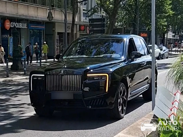Rolls-Royce Cullinan Series II spotted in Berlin