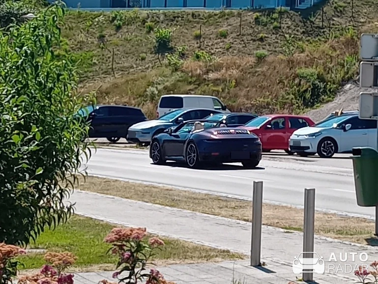 Porsche 992 Carrera Cabriolet MkI spotted in Jesenice