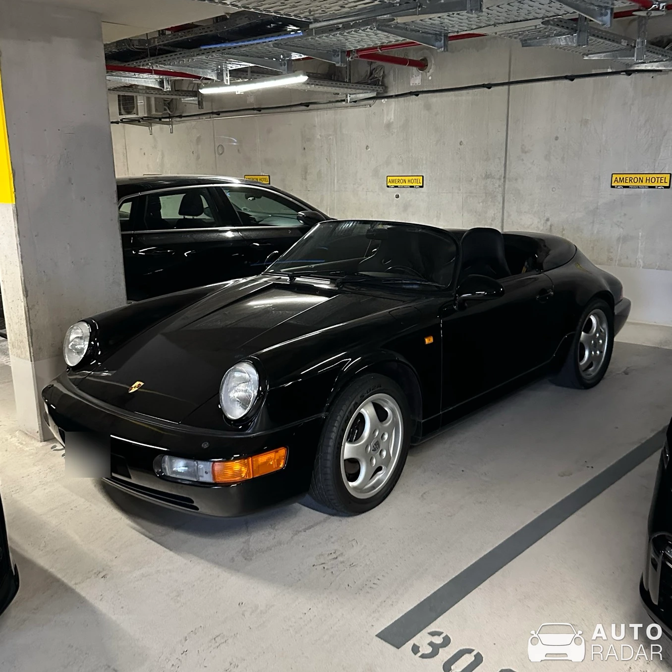 Porsche 964 Speedster spotted in München