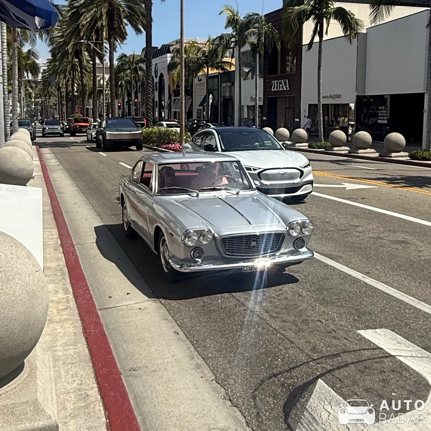 Lancia Flaminia spotted in Beverly Hills