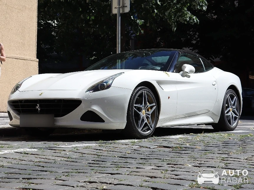 Ferrari California T spotted in Praha