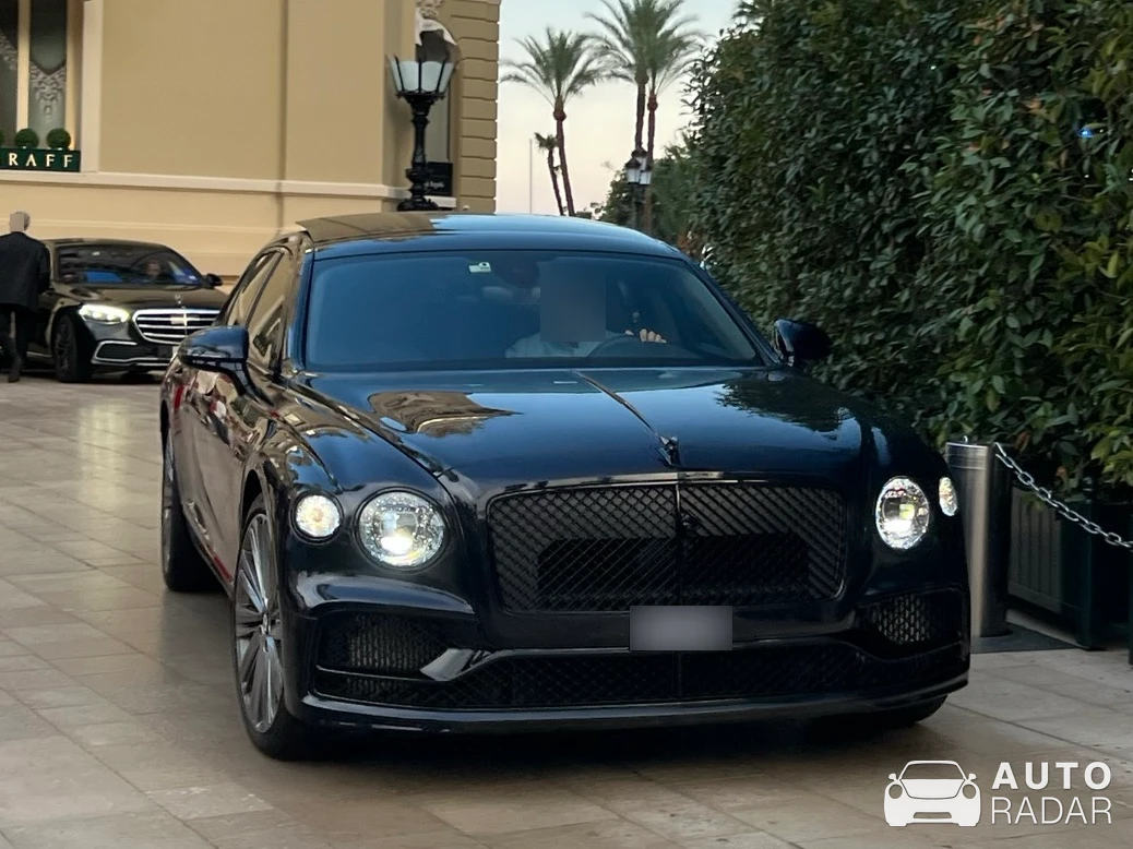 Bentley Flying Spur Hybrid spotted in Monaco