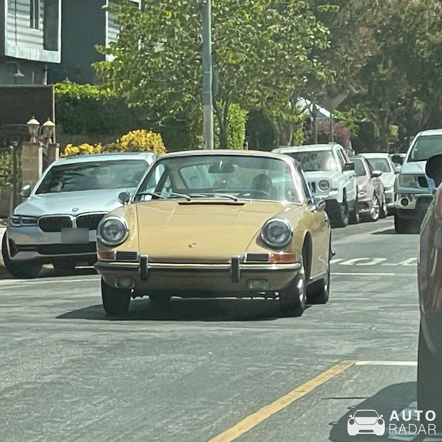 Porsche 911 E spotted in Inglewood