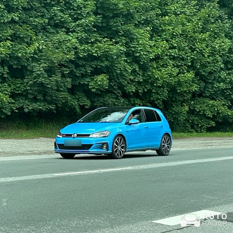 Volkswagen Golf GTI spotted in Lößnitz