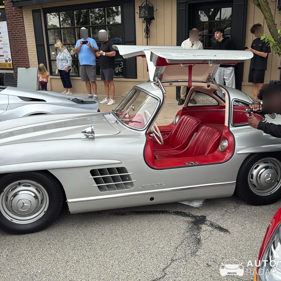 Mercedes-Benz 300 SL Gullwing V8 AMG spotted in Hinsdale
