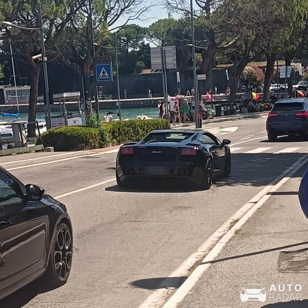 Lamborghini Gallardo LP560-4 spotted in Peschiera del Garda