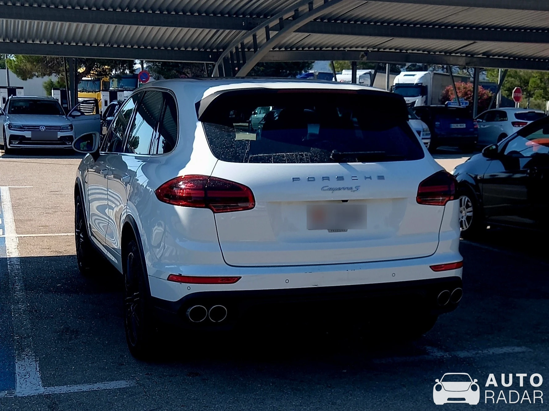 Porsche Cayenne S spotted in Banyeres del Penedès
