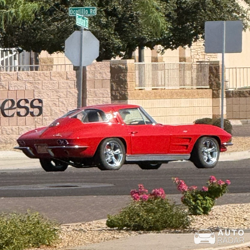 Chevrolet Corvette C2 Split Window spotted in Mesa