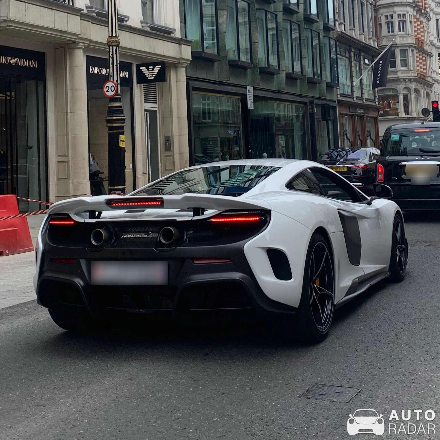 McLaren 675LT spotted in London