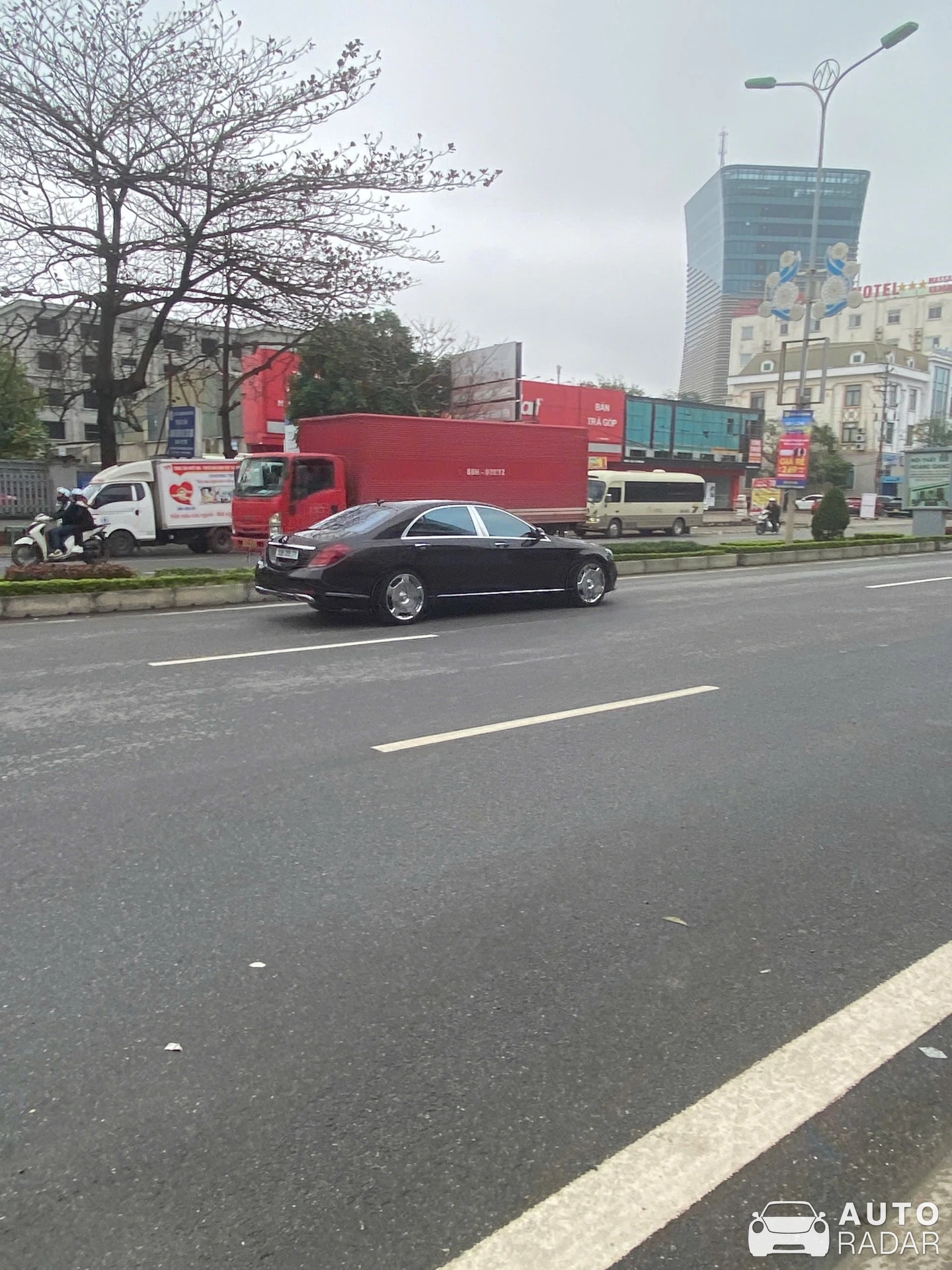 Mercedes-Benz S 65 AMG V222 spotted in Vĩnh Phúc