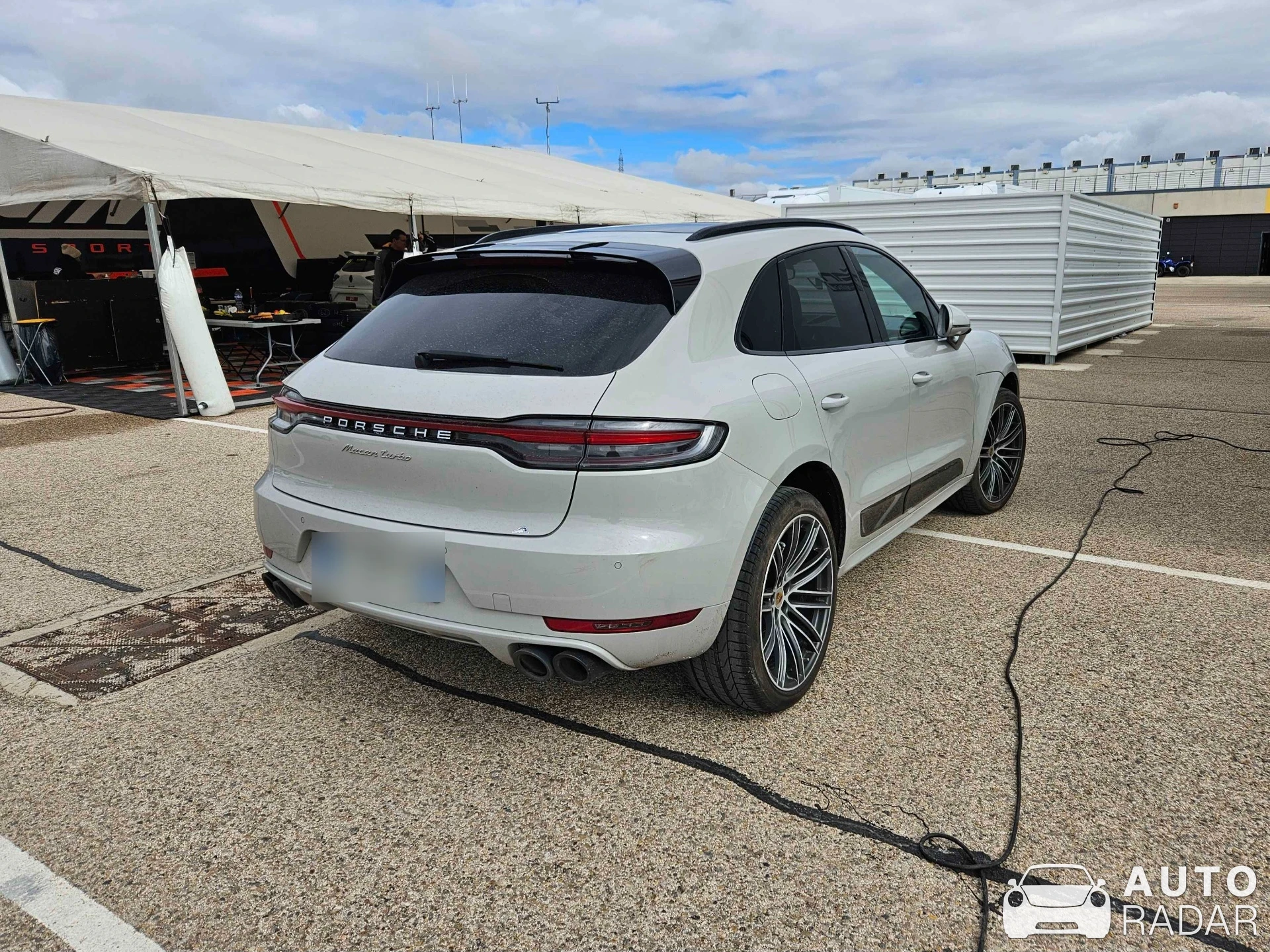 Porsche Macan Turbo spotted in Alcañiz