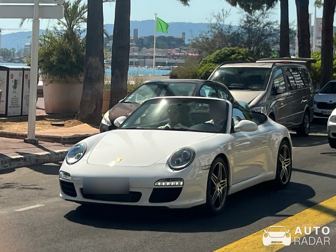 Porsche 997 Carrera S Cabriolet spotted in Cannes