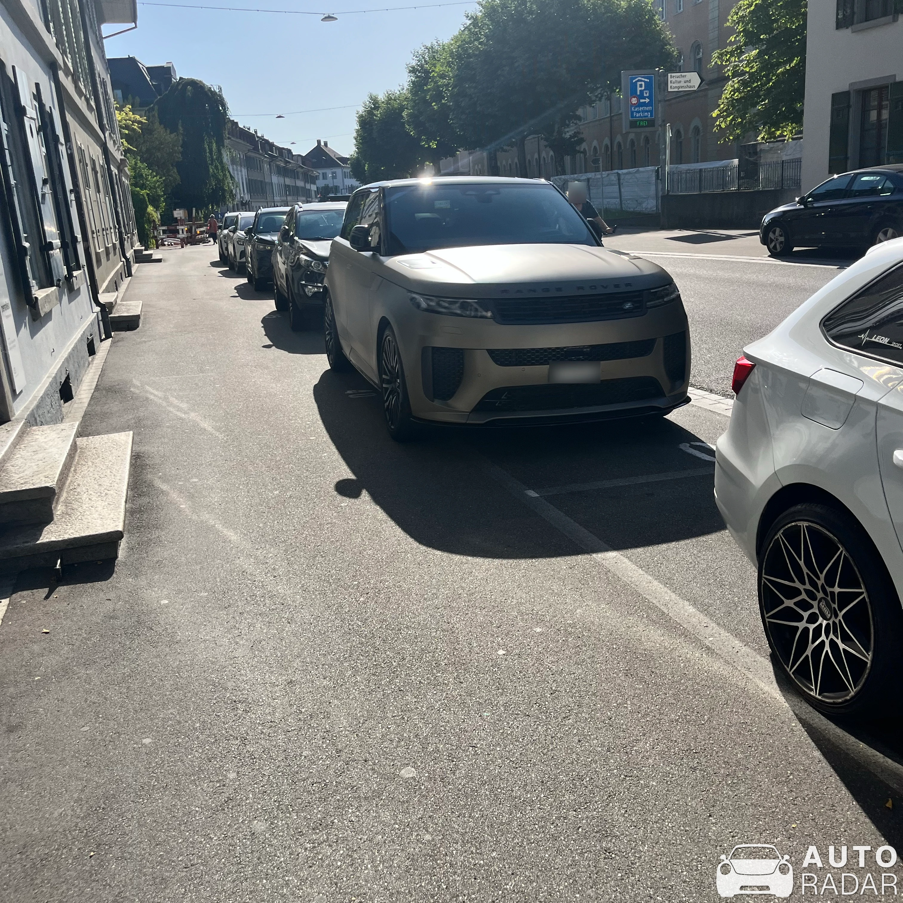 Land Rover Range Rover Sport spotted in Oberentfelden