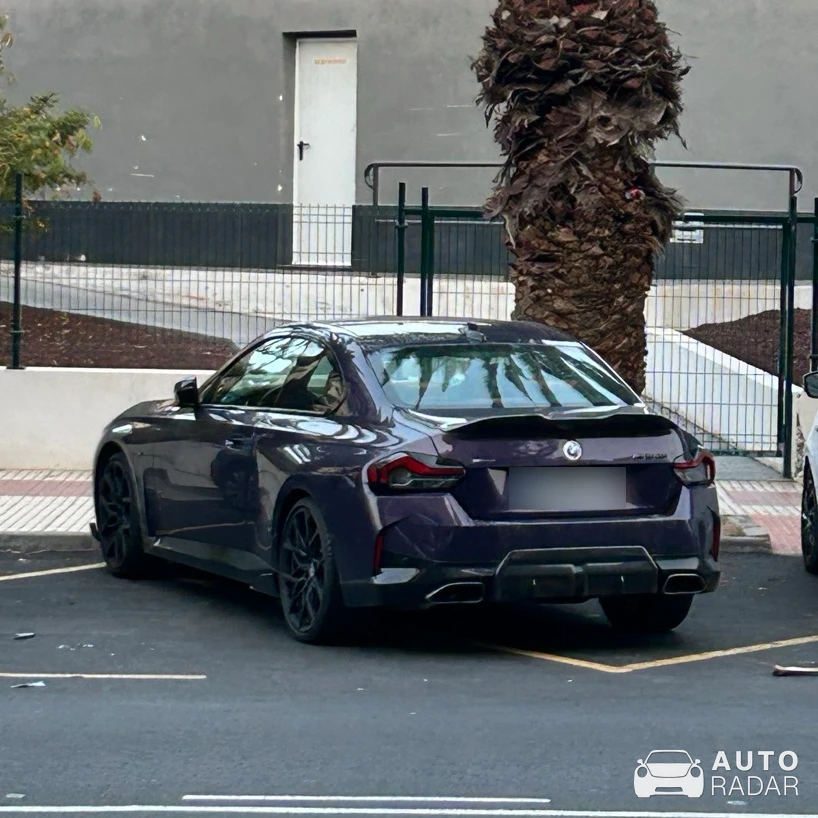 BMW M2 G87 Coupé spotted in Arona