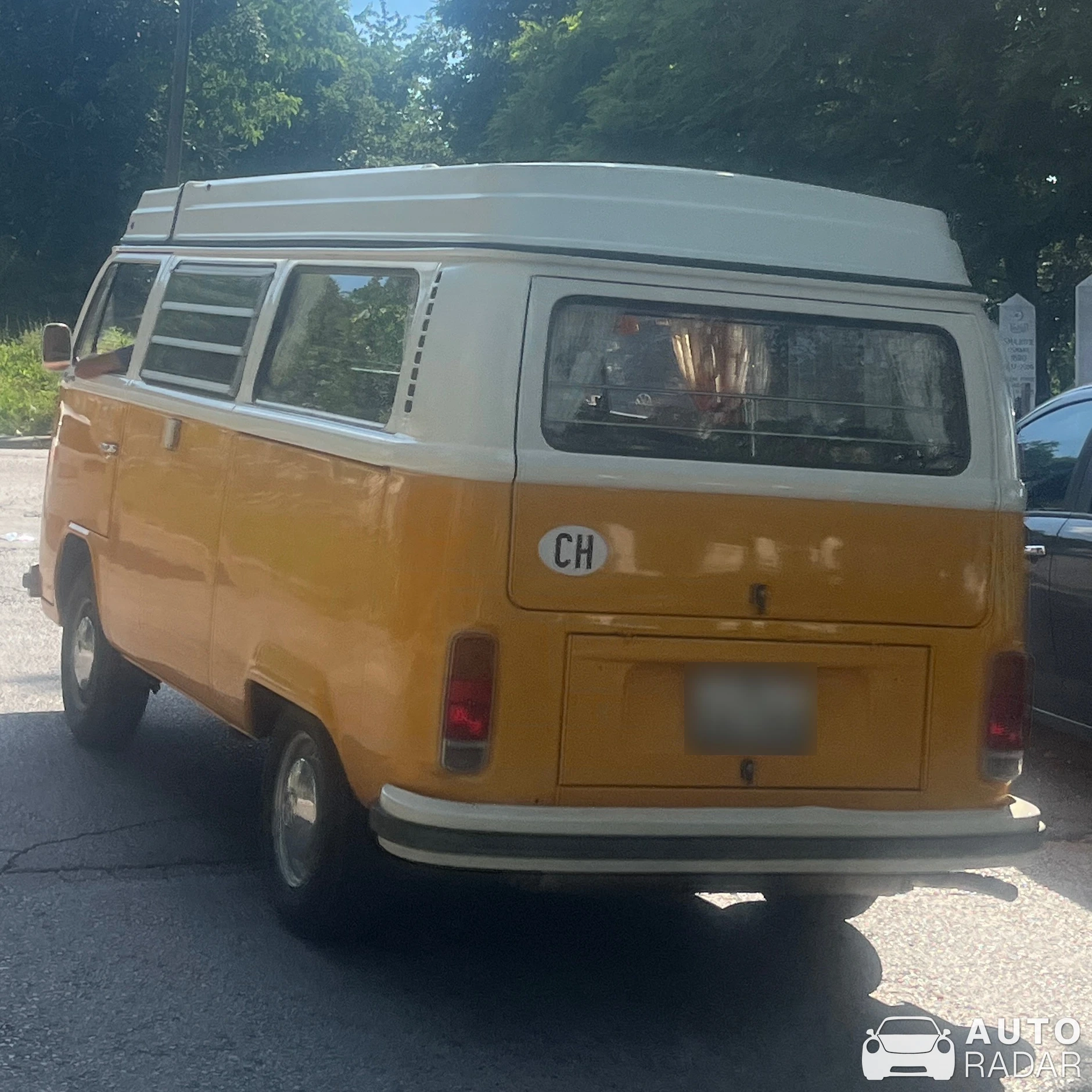 Volkswagen T2 spotted in Sarajevo